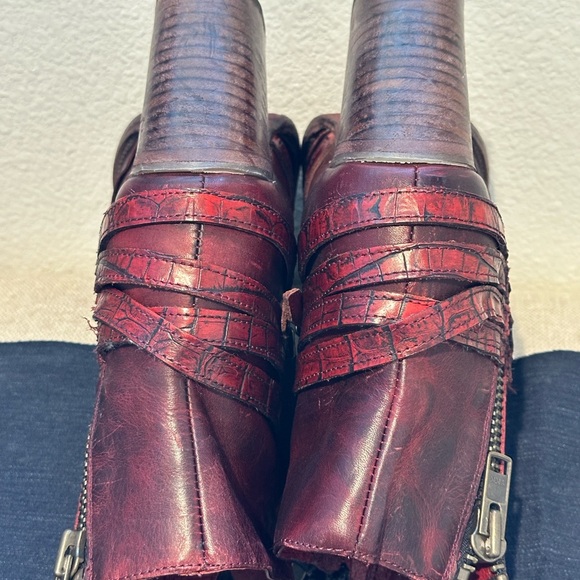 Freebird by Steven Balboa Ankle
Booties Wine Zip Block Heel - Picture 9 of 11